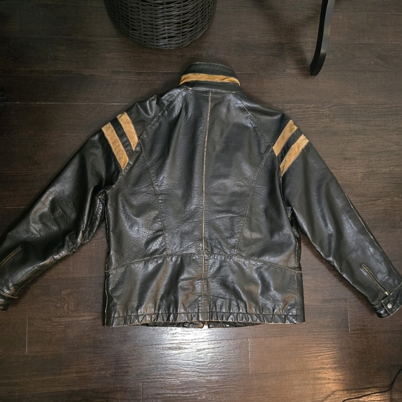 Vintage leather jacket - Picture 3 of 16